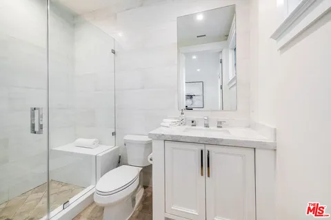 $4,095,000 | 4402 Ledge Avenue, Toluca Lake, CA 91602