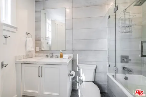 $4,095,000 | 4402 Ledge Avenue, Toluca Lake, CA 91602