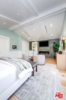 $4,095,000 | 4402 Ledge Avenue, Toluca Lake, CA 91602