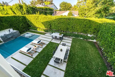 $4,095,000 | 4402 Ledge Avenue, Toluca Lake, CA 91602