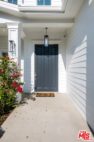 $4,095,000 | 4402 Ledge Avenue, Toluca Lake, CA 91602