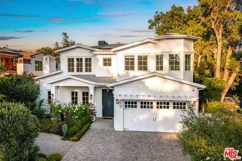 $4,095,000 | 4402 Ledge Avenue, Toluca Lake, CA 91602