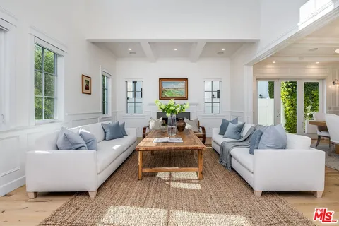 $4,095,000 | 4402 Ledge Avenue, Toluca Lake, CA 91602