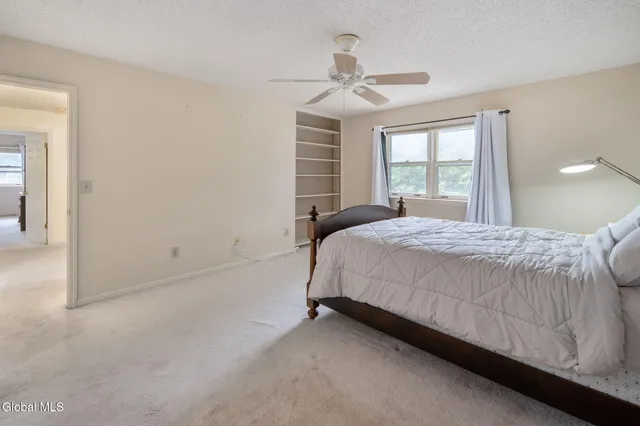 $520,000 | 228 Vincenza Lane, Guilderland, NY 12303