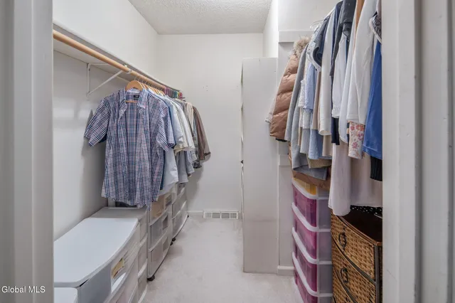 $520,000 | 228 Vincenza Lane, Guilderland, NY 12303