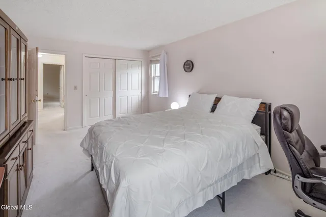 $520,000 | 228 Vincenza Lane, Guilderland, NY 12303