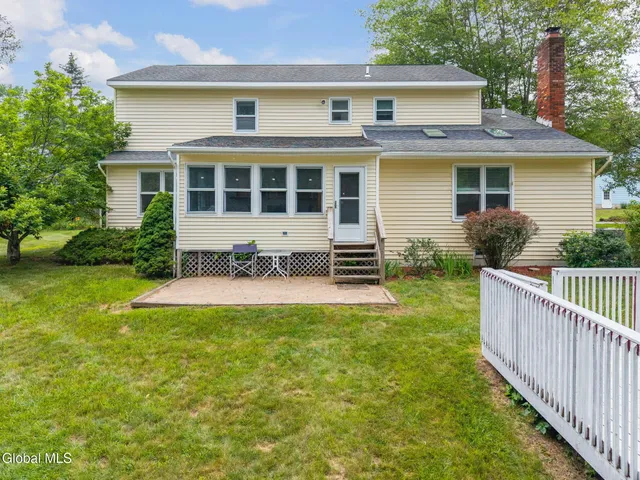 $520,000 | 228 Vincenza Lane, Guilderland, NY 12303