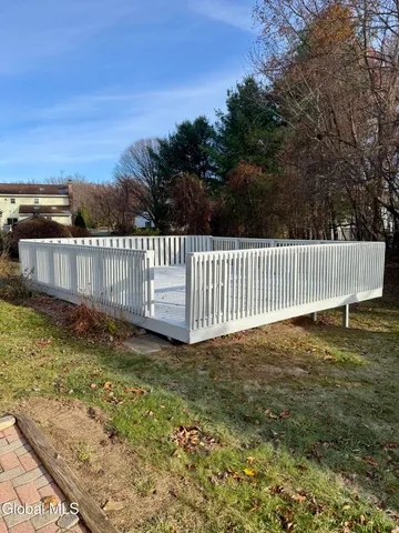 $520,000 | 228 Vincenza Lane, Guilderland, NY 12303