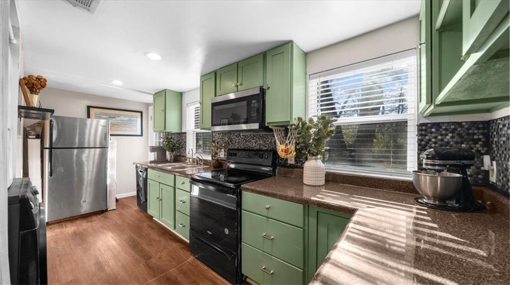 336 Gordon Street Jefferson, GA 30549 - Photo 6 of 21