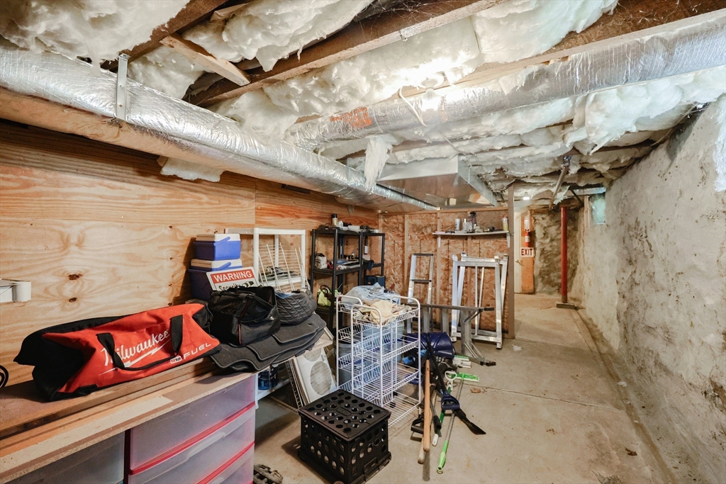 107 Lake Street, Unit B Webster, MA 01570 - Photo 41 of 42 a view of a room with gym equipment