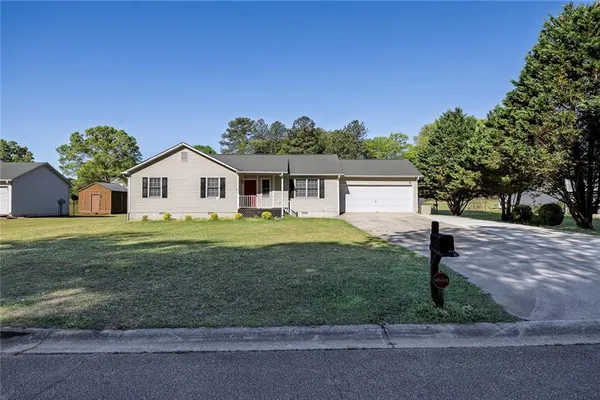 $289,900 | 15 Autumn Ridge Drive, Euharlee, GA 30145