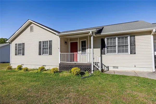 $289,900 | 15 Autumn Ridge Drive, Euharlee, GA 30145