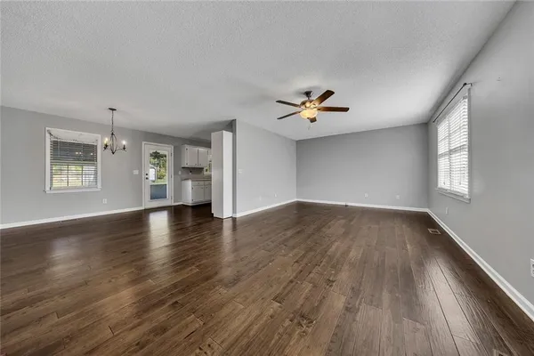 $289,900 | 15 Autumn Ridge Drive, Euharlee, GA 30145