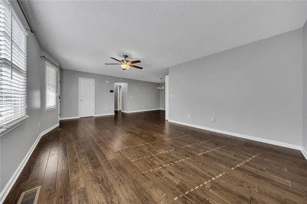 $289,900 | 15 Autumn Ridge Drive, Euharlee, GA 30145