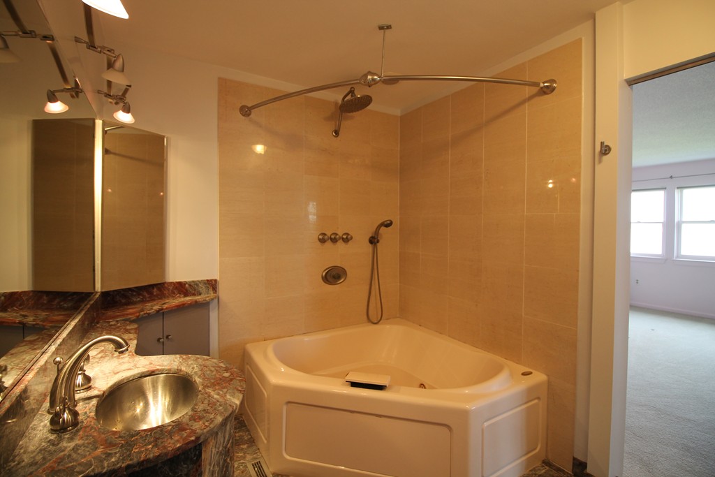 79 Harbourside Road, Unit 79 Quincy, MA 02171 - Photo 11 of 18 Gallery Image 11