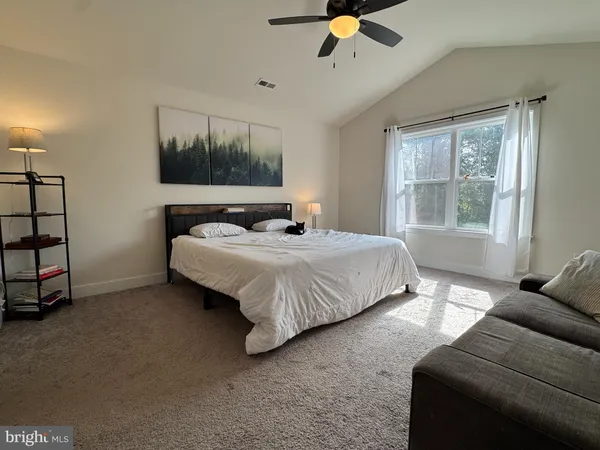 $2,700 | 233 A Church Street, Fredericksburg, VA 22408