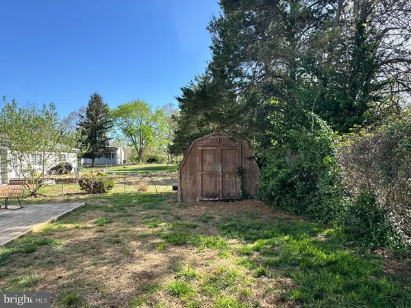 $2,700 | 233 A Church Street, Fredericksburg, VA 22408