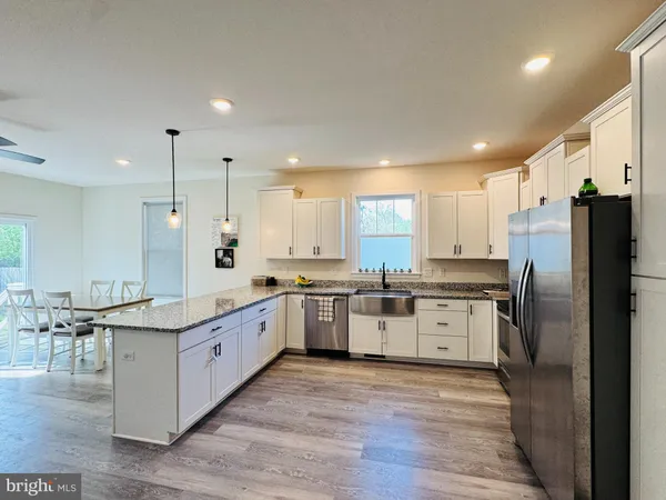 $2,700 | 233 A Church Street, Fredericksburg, VA 22408