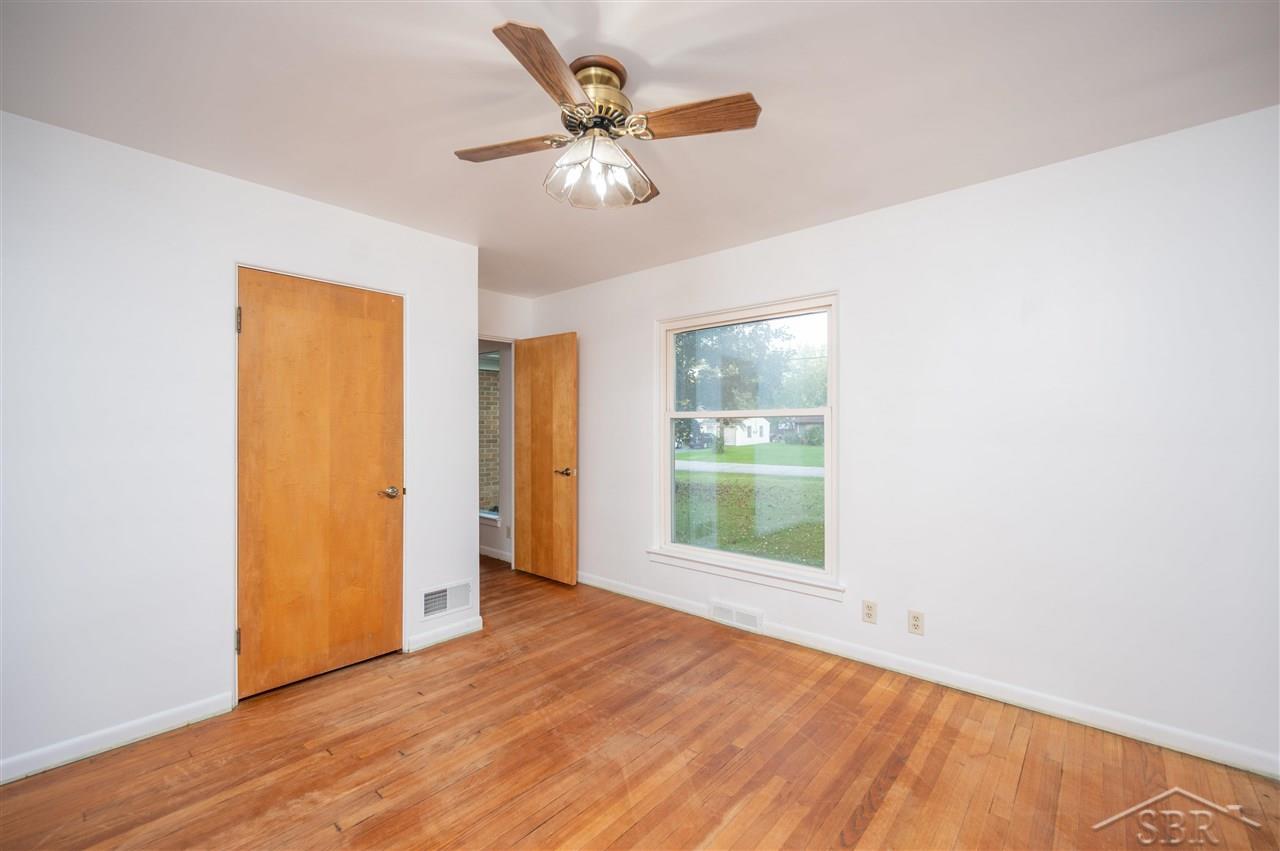 2185 Bock Road Saginaw, MI 48603 - Photo 10 of 26 Bedroom 3