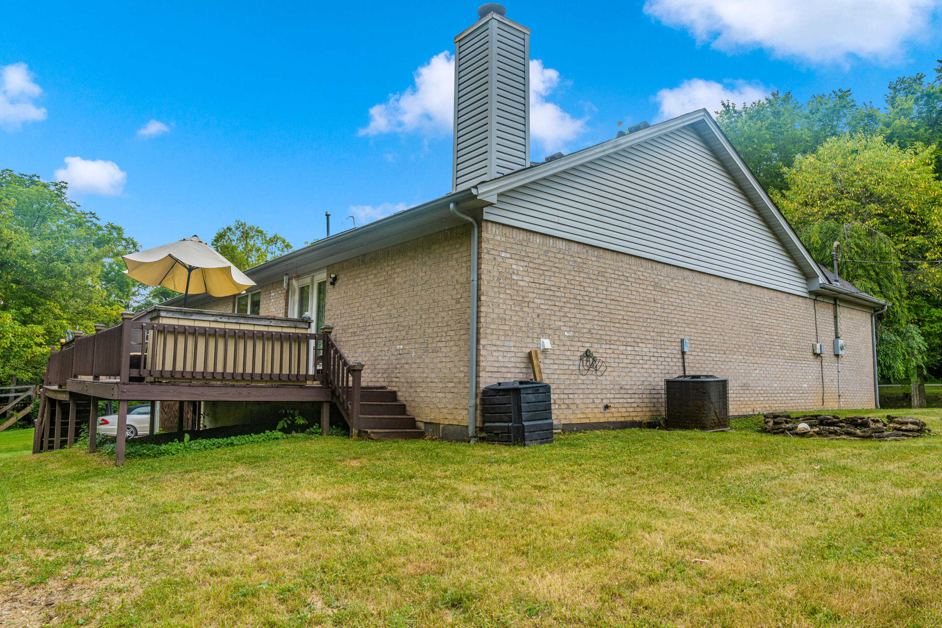 1121 Wood Cliff Road Frankfort, KY 40601 - Photo 8 of 36 DSC03342