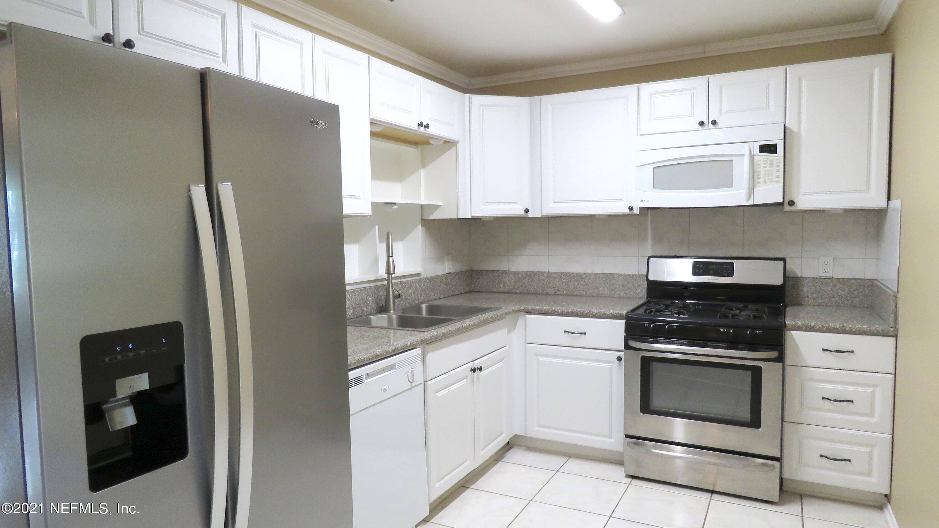 5705 Beney Road Jacksonville, FL 32207 - Photo 4 of 50 IMG_4446