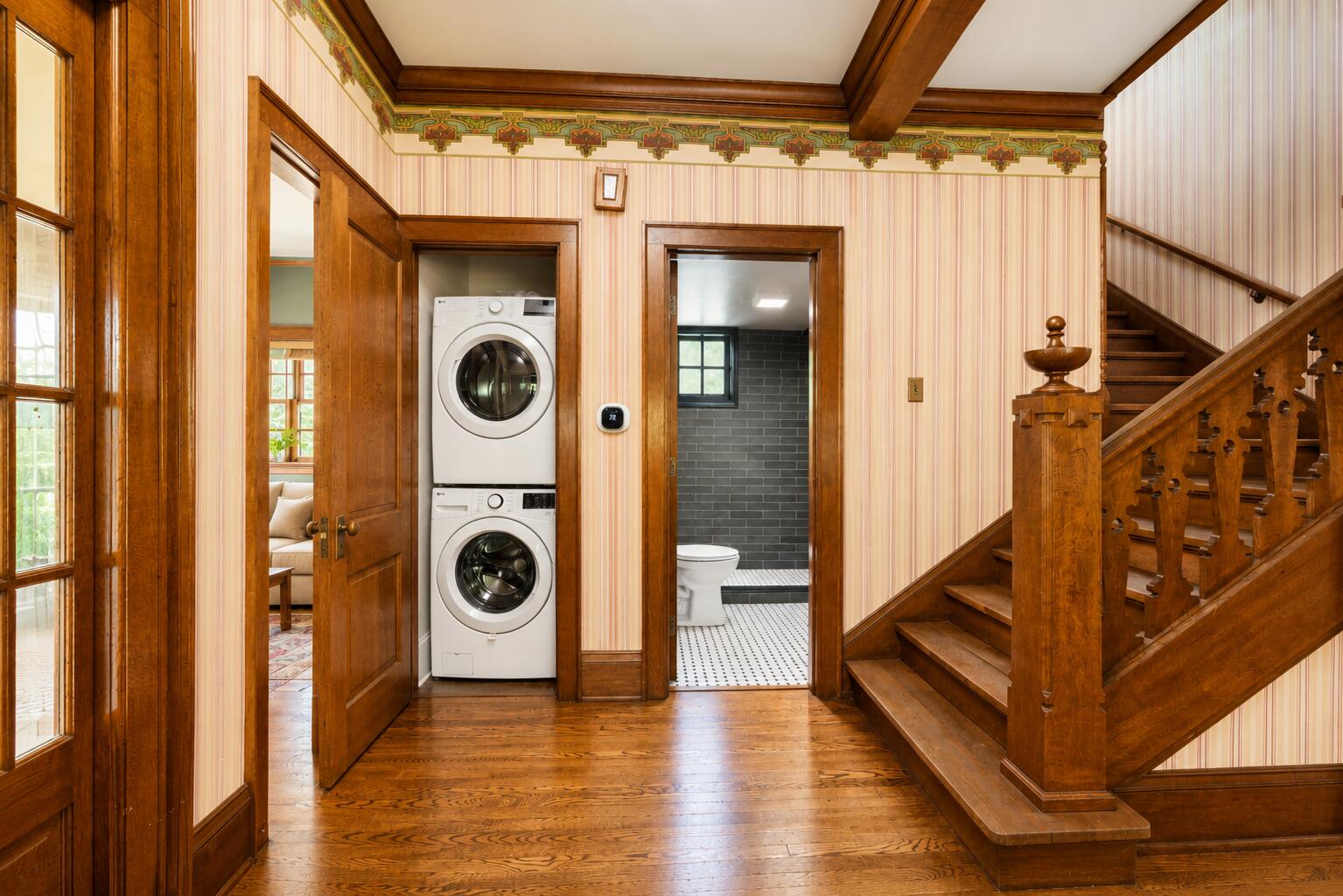6789 North Elm Tree Road Glendale, WI 53217 - Photo 12 of 54 Hall Entry