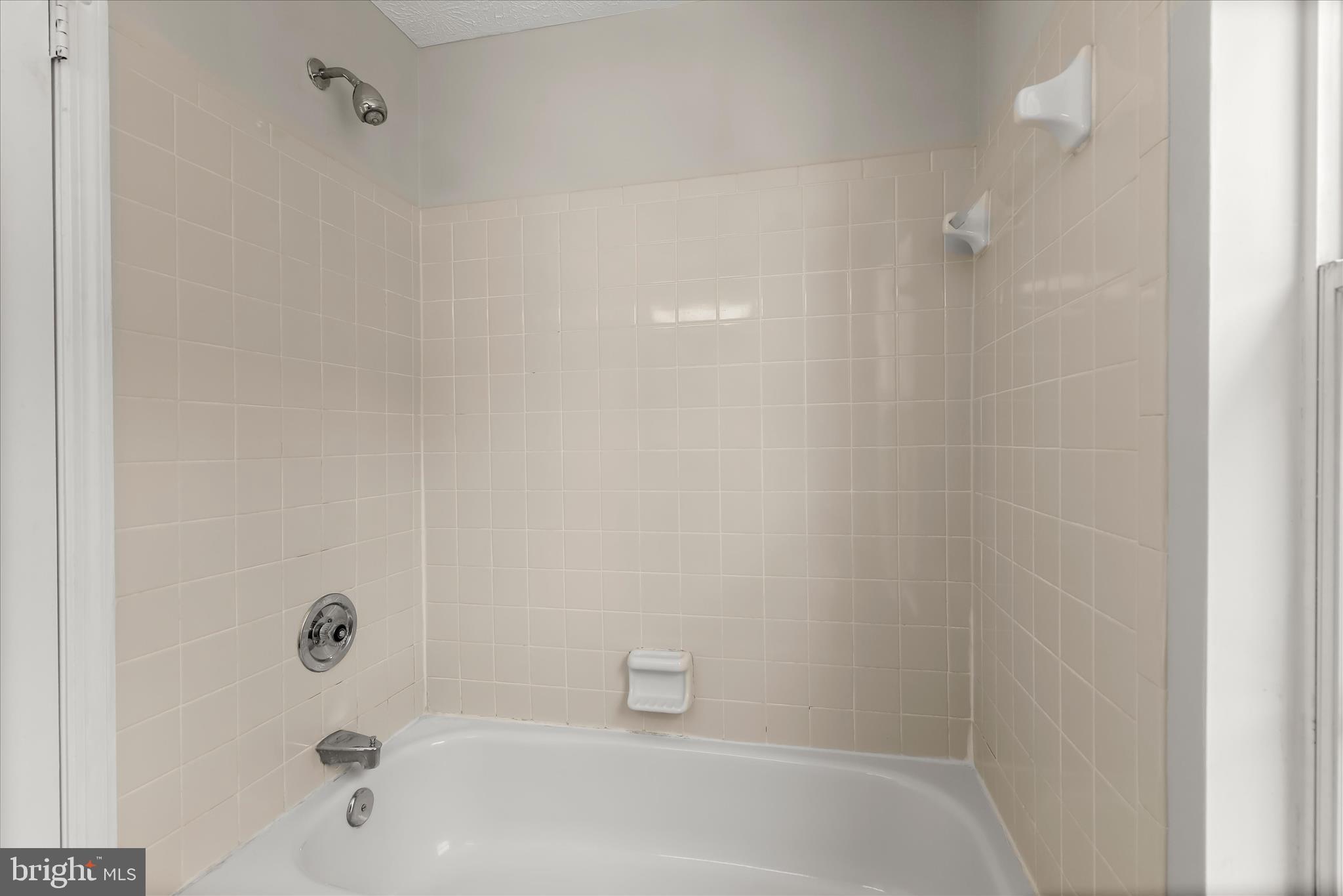 5934 Iron Frame Way Columbia, MD 21044 - Photo 32 of 44 Hall Bath