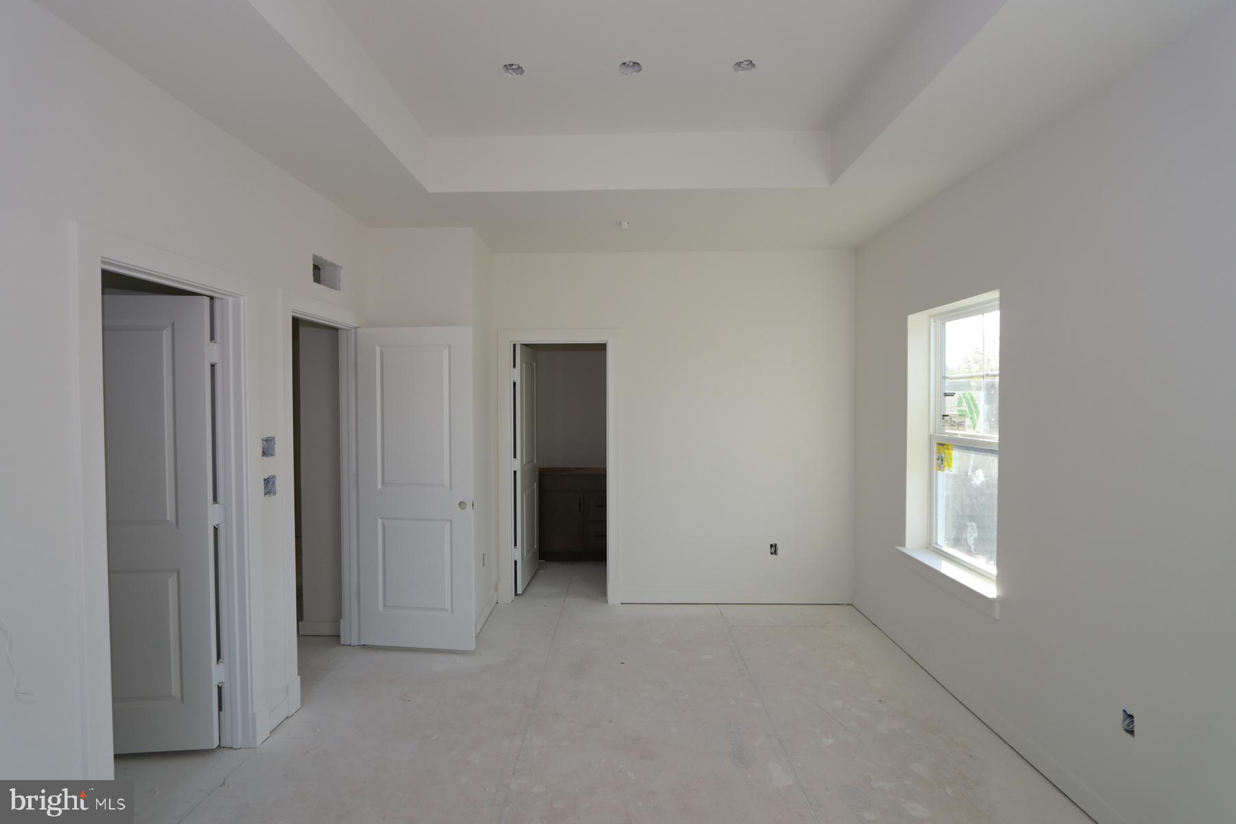 17403 Fyffe Road Poolesville, MD 20837 - Photo 5 of 6 a view of an empty room with a window
