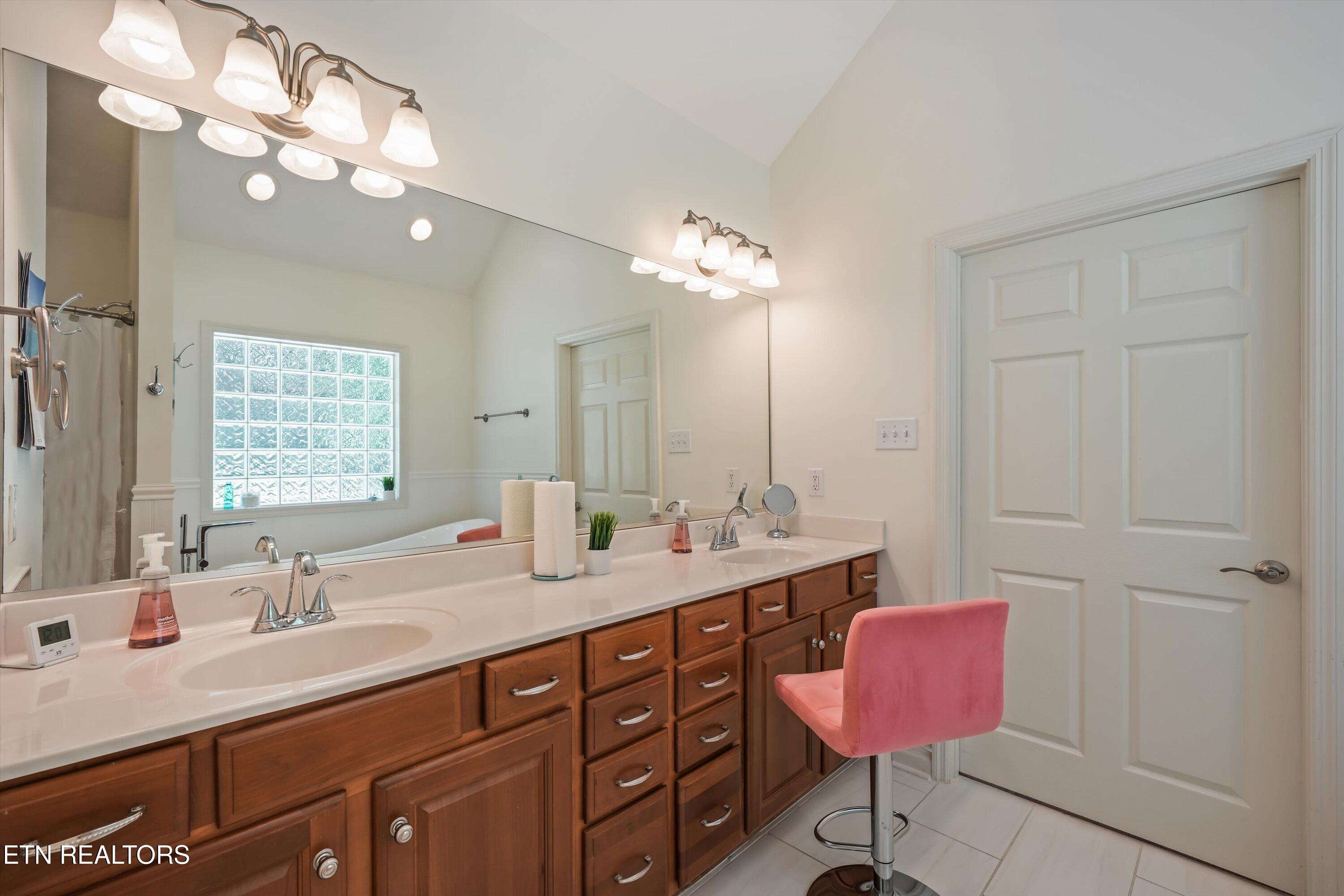 907 Garrison Ridge Boulevard Knoxville, TN 37922 - Photo 24 of 44 32-907 Garrison Ridge Blvd 31