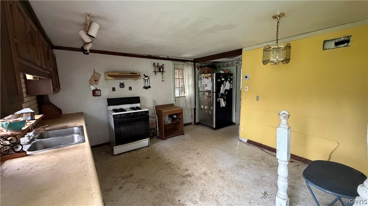 5239 Westmoreland Road Whitestown, NY 13492 - Photo 15 of 25
