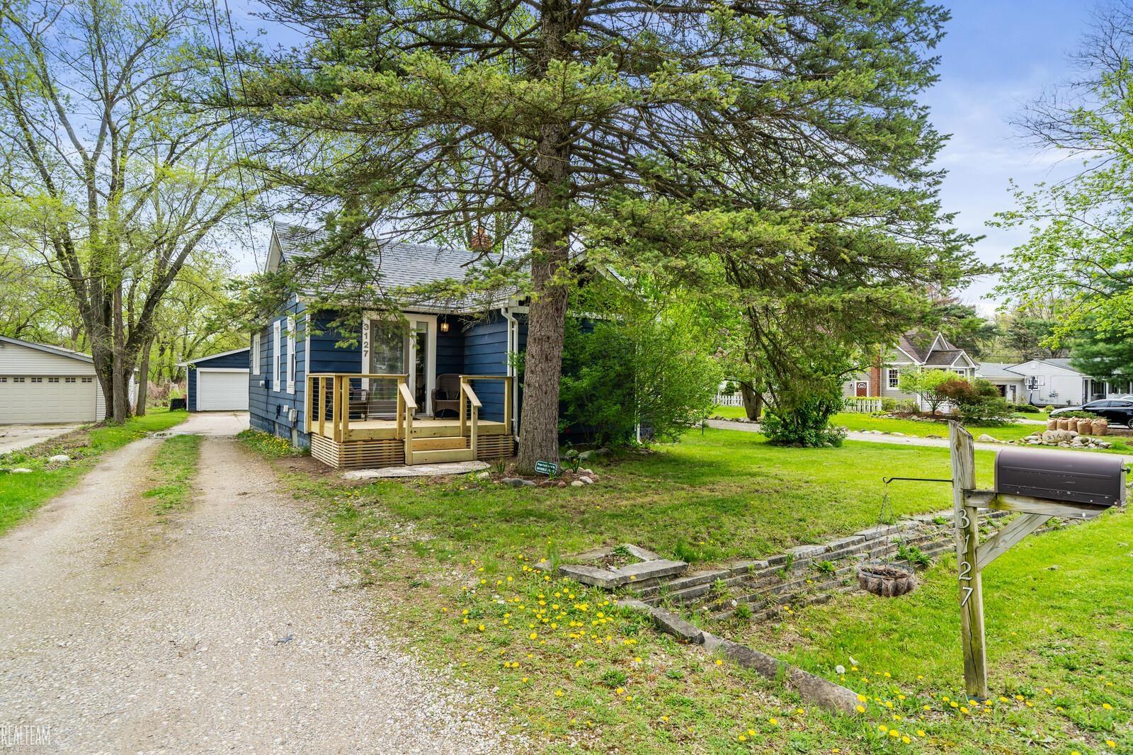 3127 Devondale Road Rochester Hills, MI 48309 - Photo 1 of 23