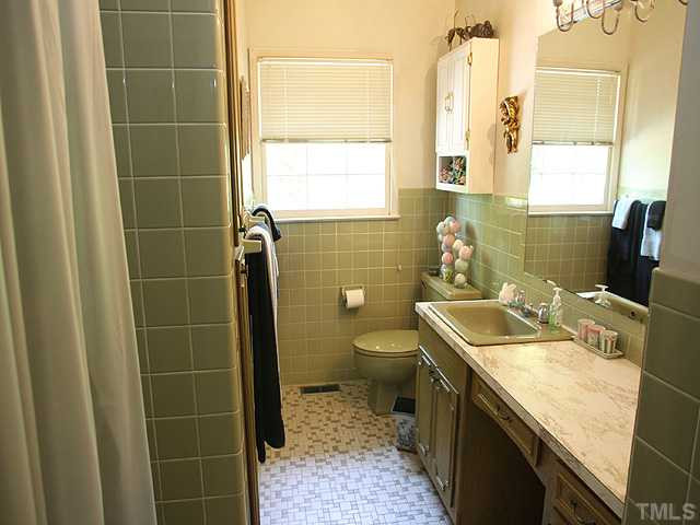 4721 Stiller Street Raleigh, NC 27609 - Photo 13 of 18 Bathroom