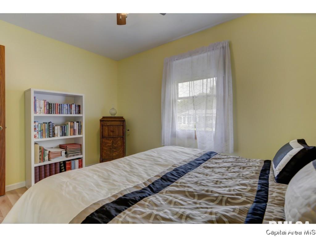 34 Melody Lane Springfield, IL 62702 - Photo 10 of 29 Gallery Image 10