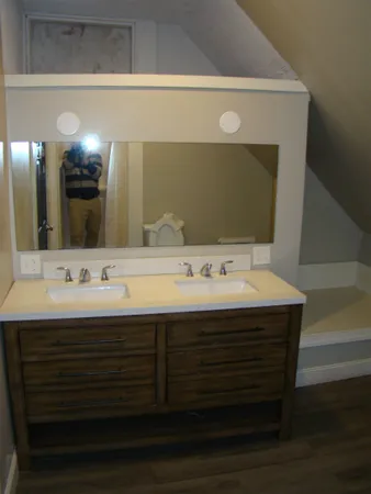 $1,900 | 86 School Street, Unit 3, Manchester, NH 03102