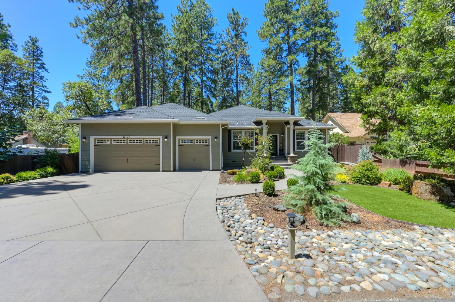 11709 Ragan Way Grass Valley, CA 95949 - Photo 1 of 1 Gallery Image 1