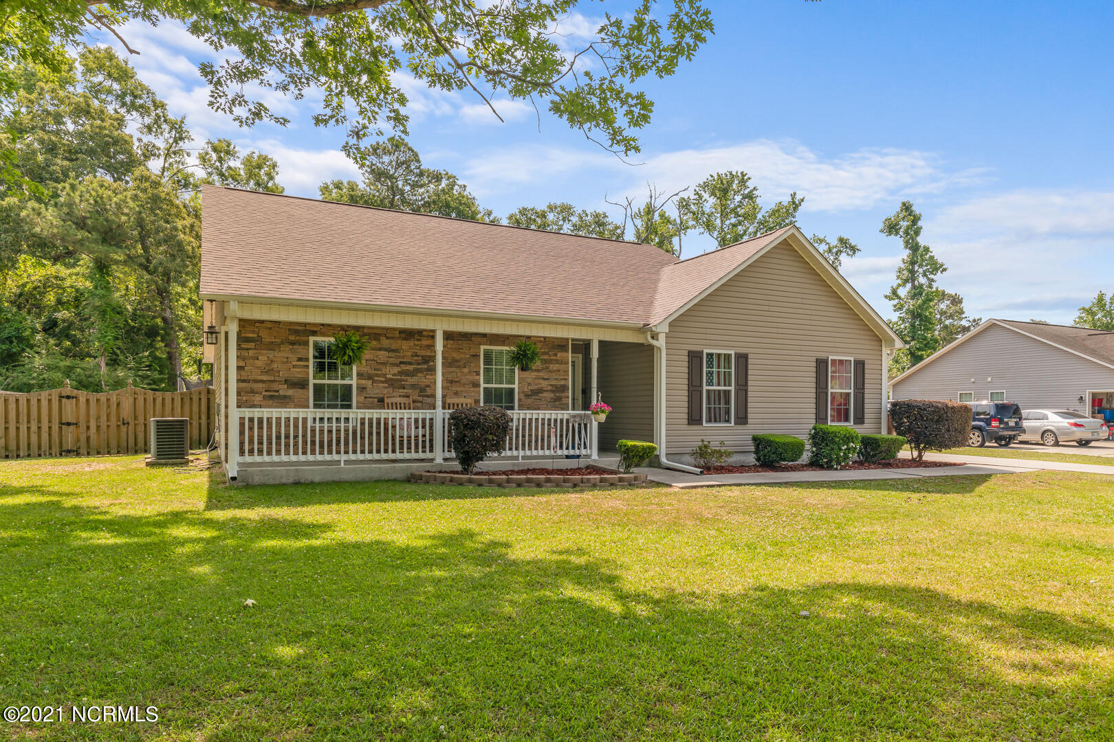 281 Haws Run Road Jacksonville, NC 28540 - Photo 2 of 42 2