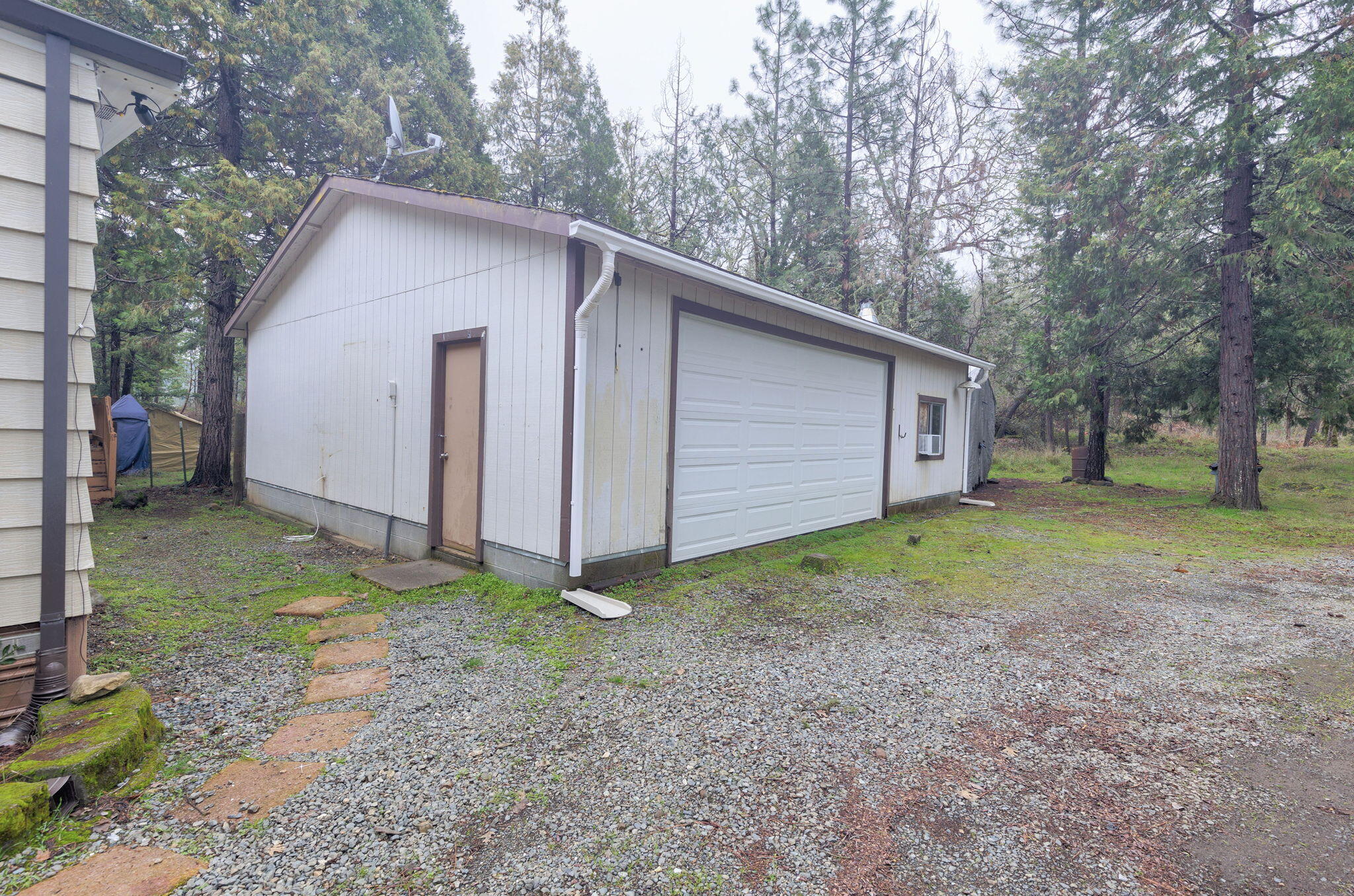 905 Murphy Creek Road Grants Pass, OR 97527 - Photo 23 of 31 28-web-or-mls-905-murphy-creek-rd