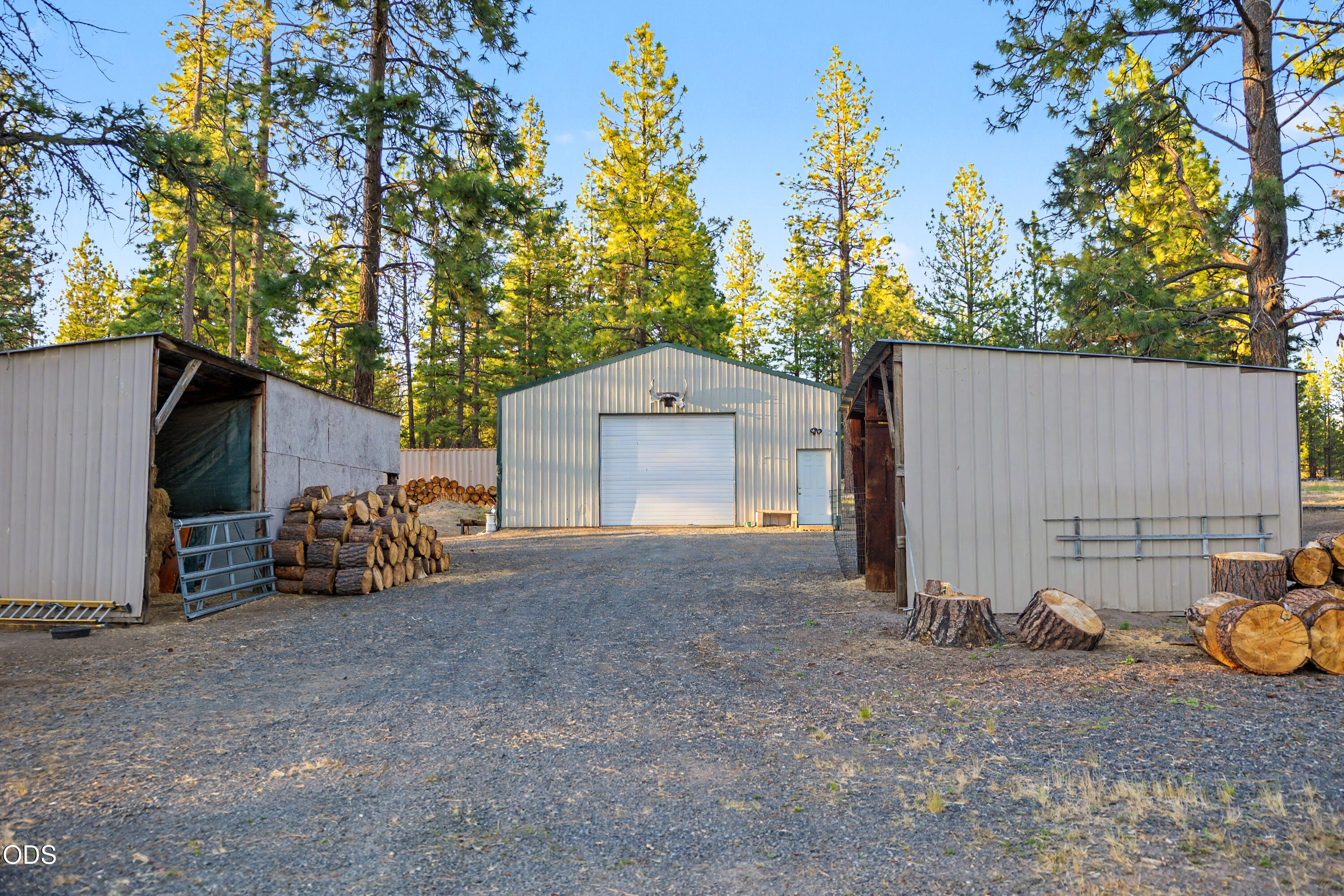 28333 Yonna Wood Road Bonanza, OR 97623 - Photo 45 of 61