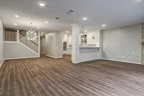 $551,250 | 12625 Memorial Drive, Unit 109, Houston, TX 77024