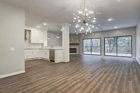 $551,250 | 12625 Memorial Drive, Unit 109, Houston, TX 77024