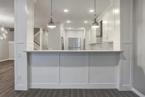 $551,250 | 12625 Memorial Drive, Unit 109, Houston, TX 77024