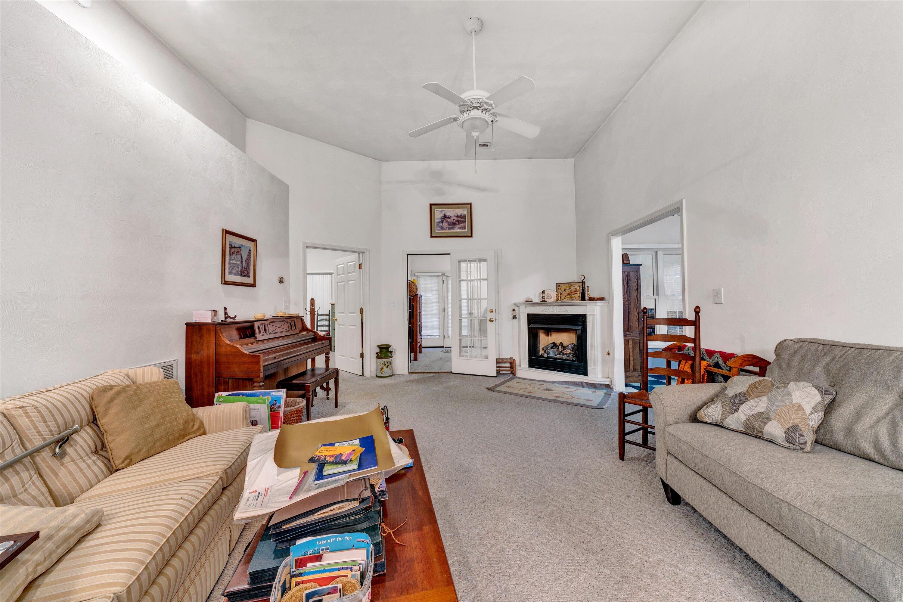 557 Deer Ridge Lane Vinton, VA 24179 - Photo 5 of 21 05-DSC00007