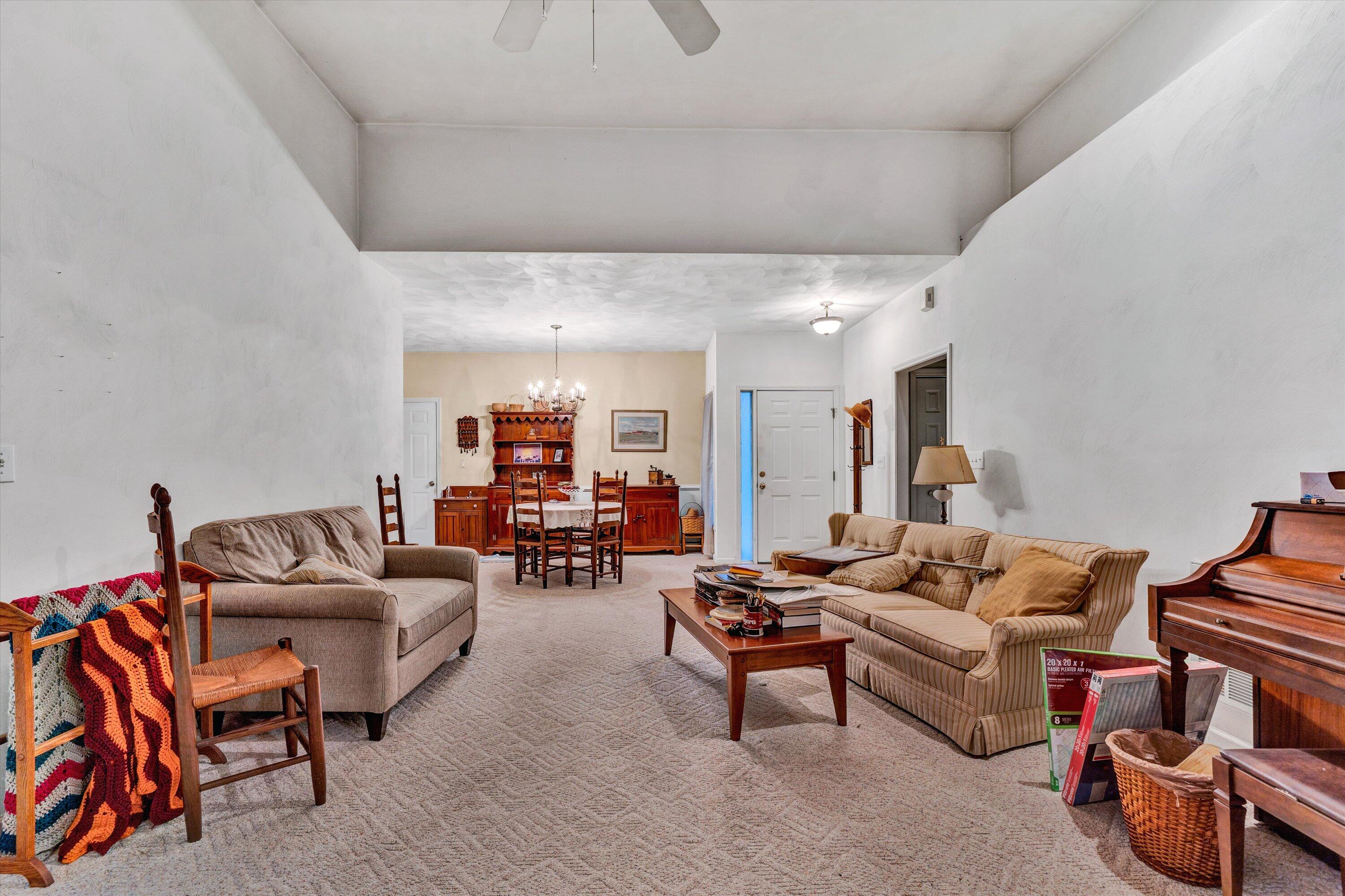 557 Deer Ridge Lane Vinton, VA 24179 - Photo 6 of 21 06-DSC00028