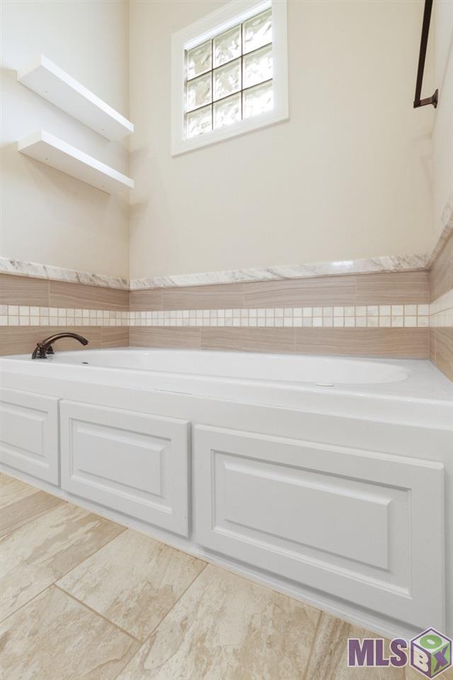 8148 Valencia Court Baton Rouge, LA 70820 - Photo 15 of 23