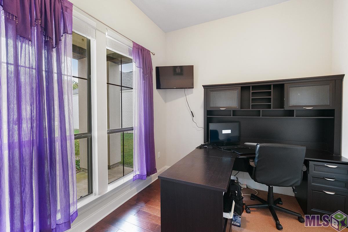8148 Valencia Court Baton Rouge, LA 70820 - Photo 16 of 23 Office