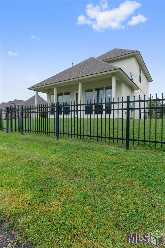 8148 Valencia Court Baton Rouge, LA 70820 - Photo 5 of 23
