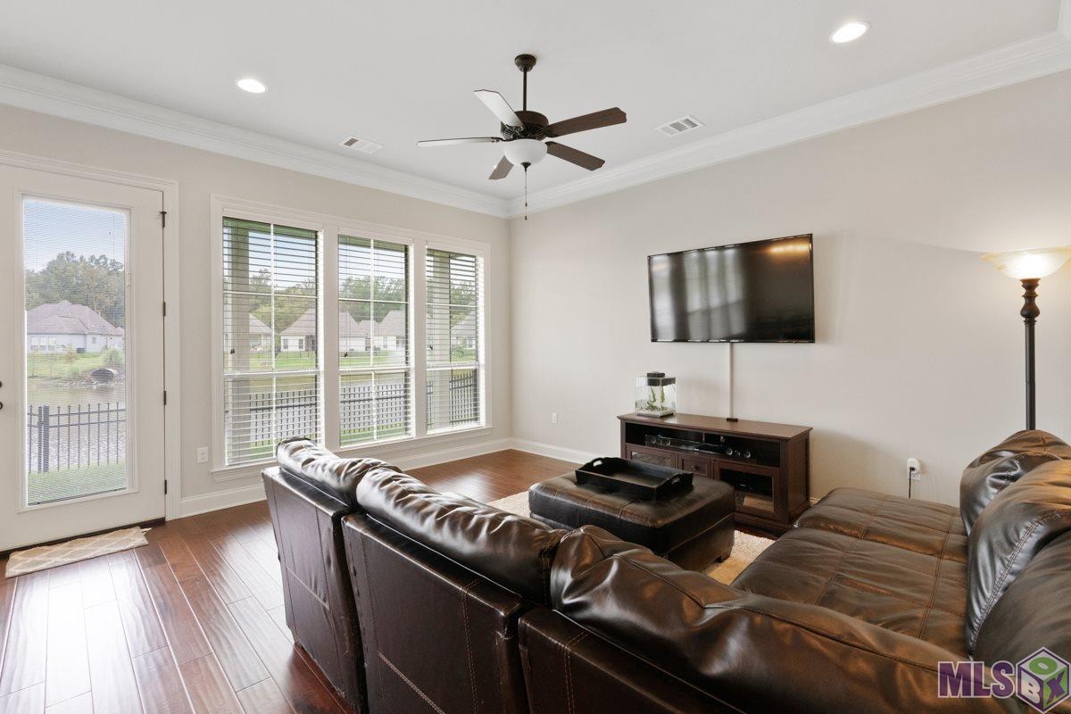 8148 Valencia Court Baton Rouge, LA 70820 - Photo 10 of 23