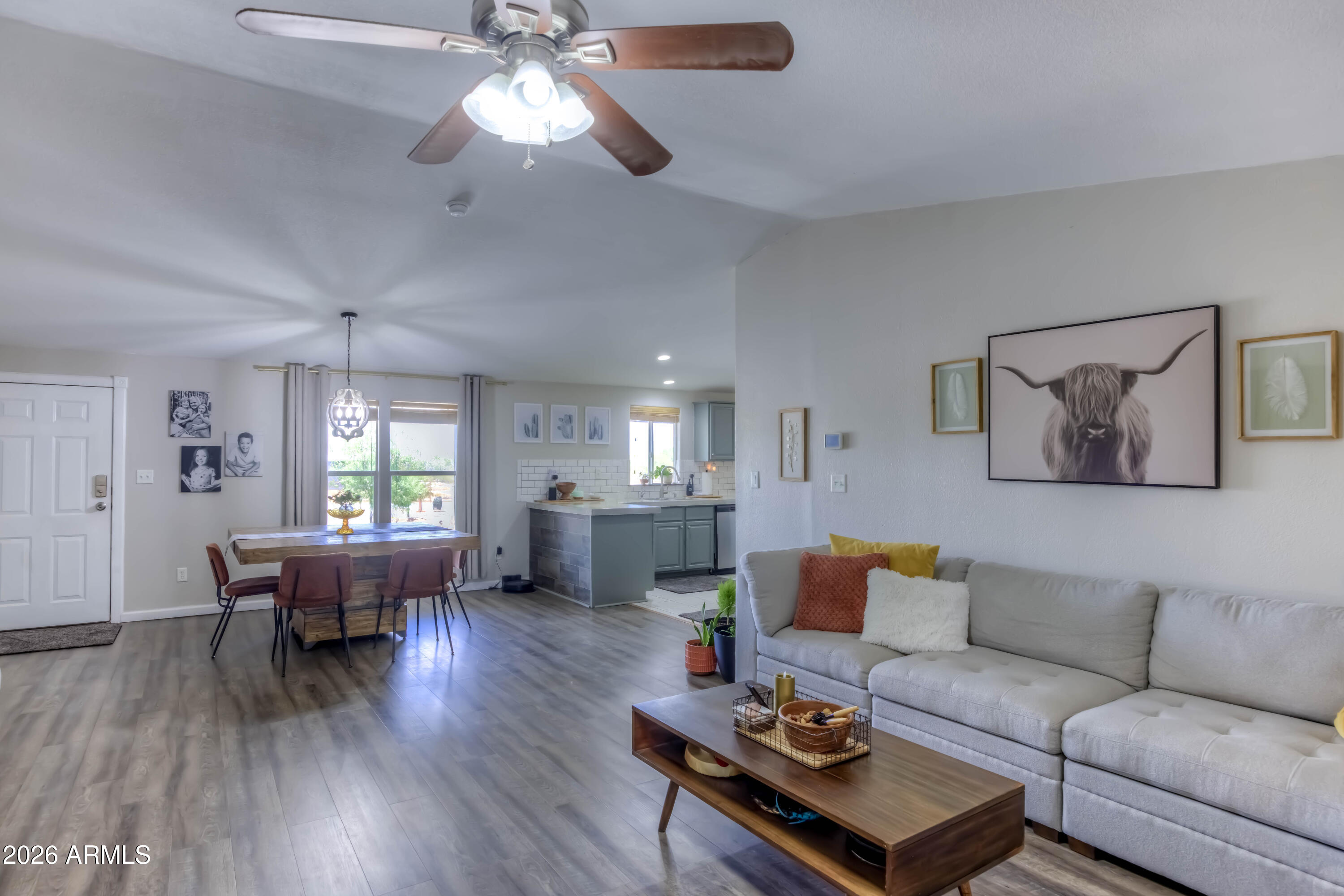 29019 East Massey Road Marana, AZ 85658 - Photo 10 of 41 Living Room photo e