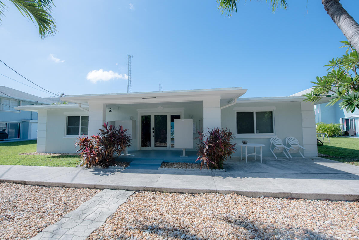 40 High Point Road, Unit 703 Tavernier, FL 33070 - Photo 29 of 32 Clubhouse