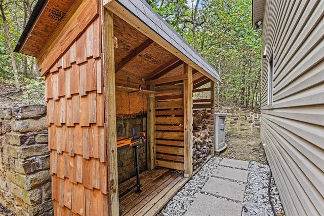 $349,900 | 91 Shadow Lane, Pottsboro, TX 75076